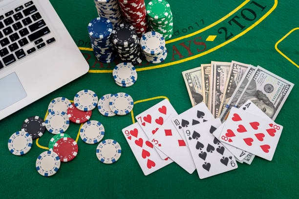 Live dealer table with multiple camera angles